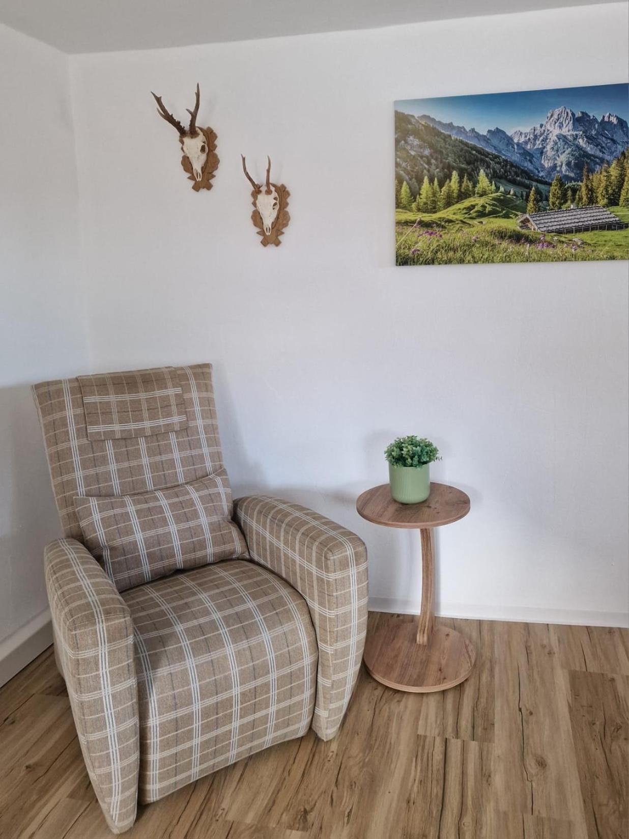Ferienwohnung Alpenhirsch 施万高 外观 照片